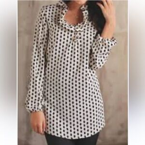 Mud Pie women’s Black and Cream Polka Dot Top tunic size medium